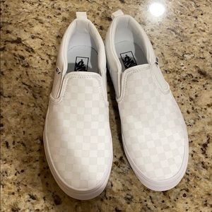 VANS Asher white checkered slip on sneakers size 6